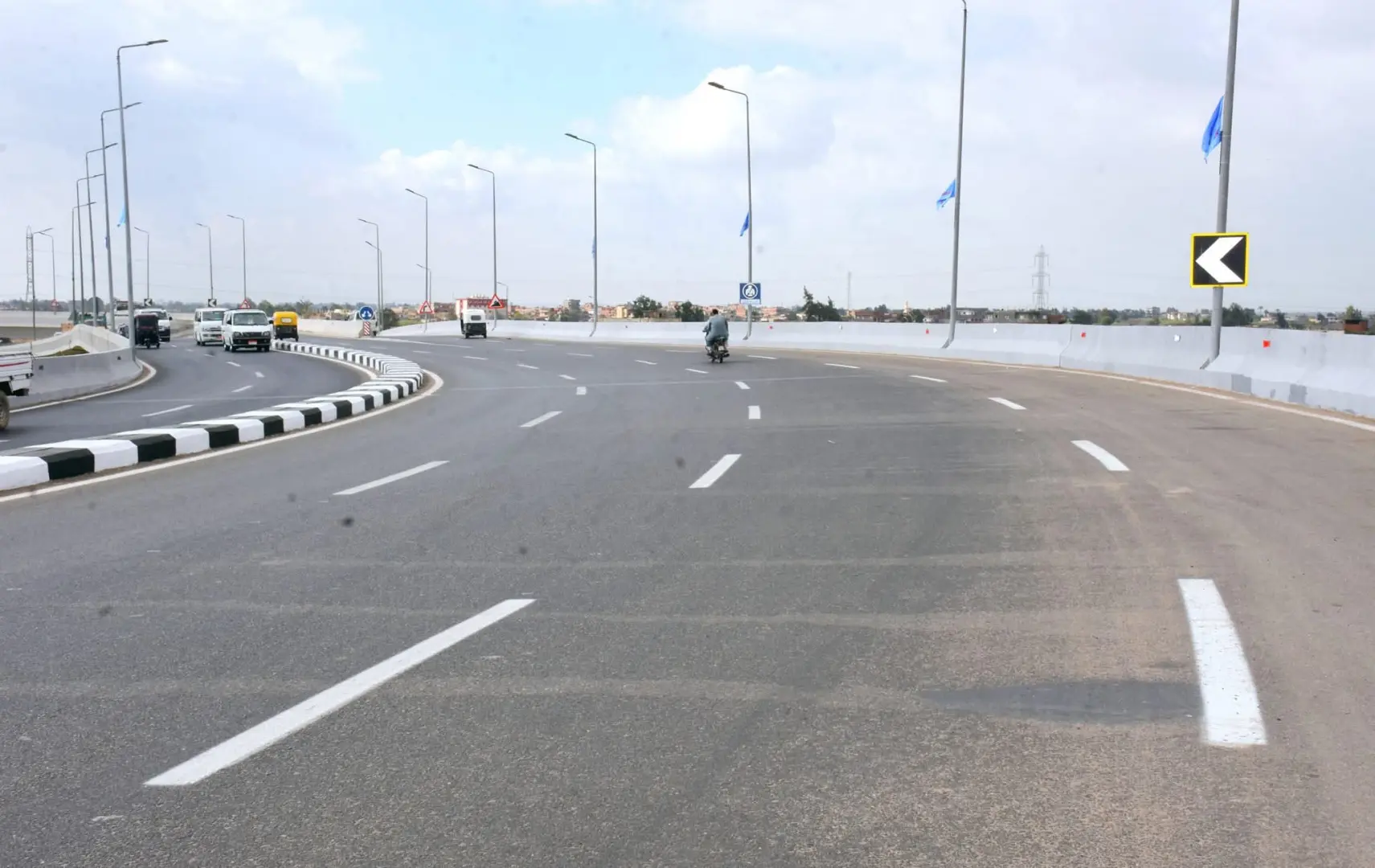 شرايين الجمهورية الجديدة في قلب الدلتا.. طرق وكباري حديثة تفتح آفاق الاستثمار بالبحيرة