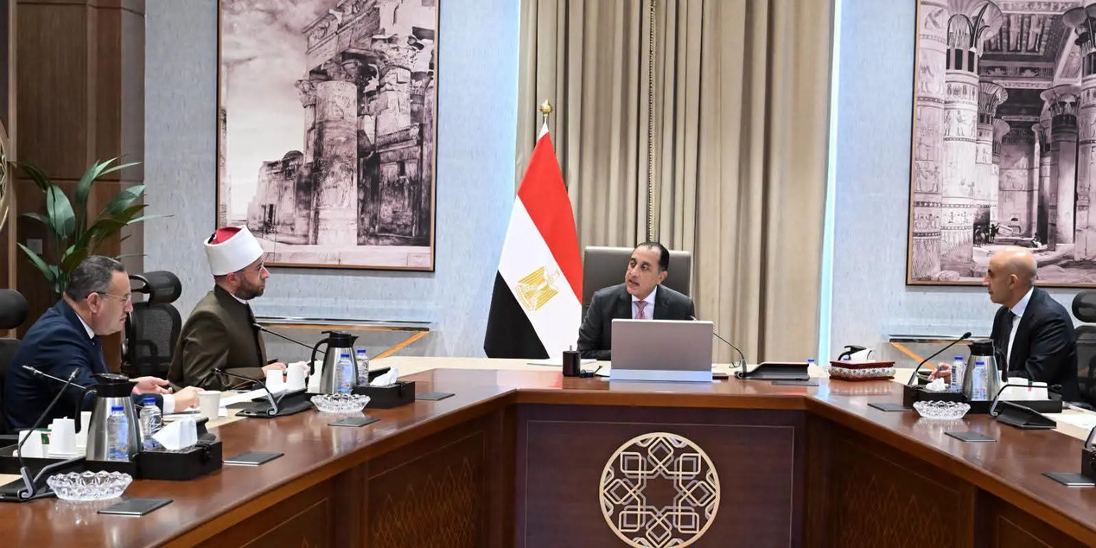 مدبولي يستعرض محاور جلستي التعليم والثقافة بمنتدى مصر 2026