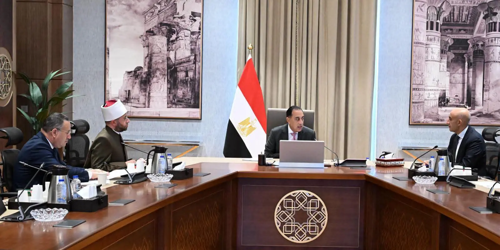 مدبولي يستعرض محاور جلستي التعليم والثقافة بمنتدى مصر 2026