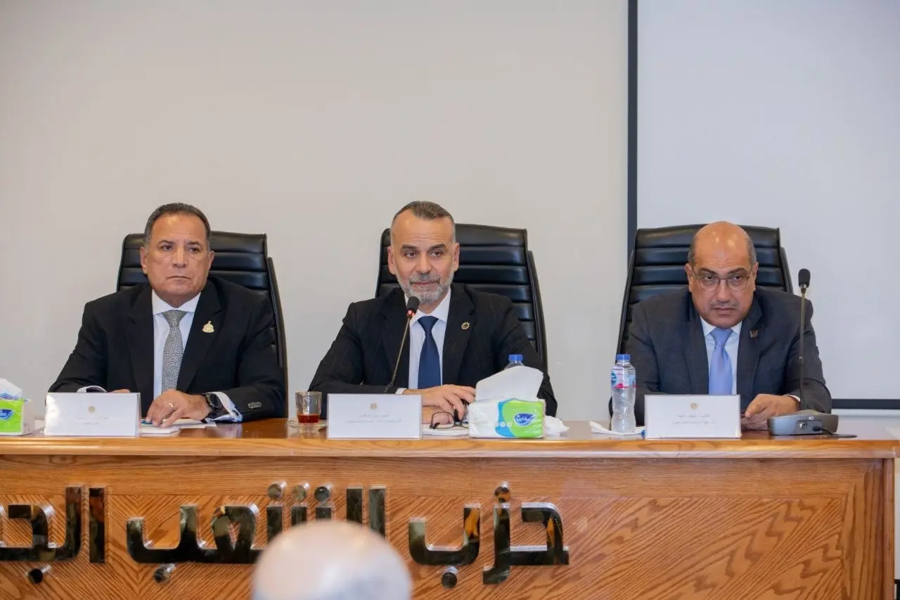الشعب الجمهوري» يعقد اجتماعًا تنظيميًا مع أمناء الأمانات المركزية ومساعديهم