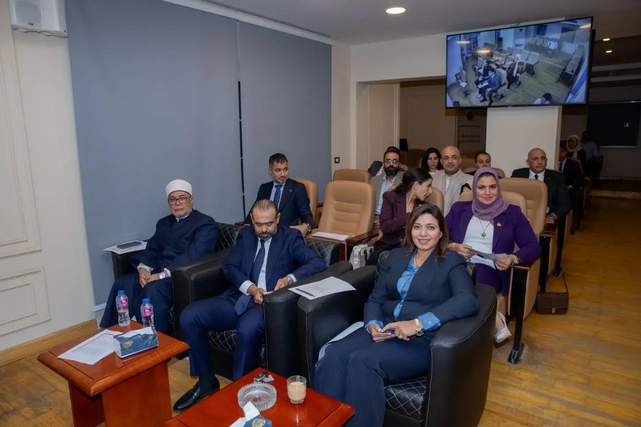 الشعب الجمهوري» يعقد اجتماعًا تنظيميًا مع أمناء الأمانات المركزية ومساعديهم