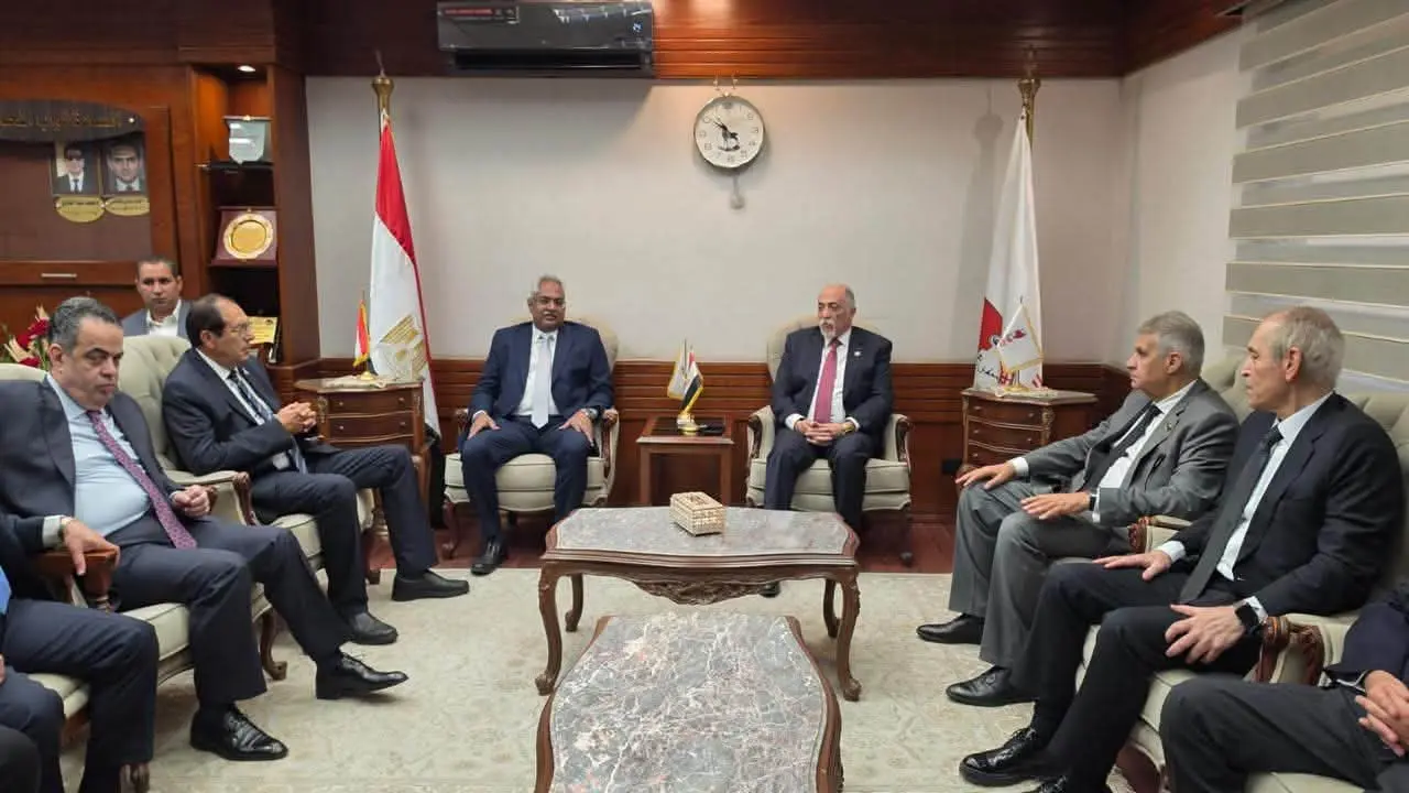مستقبل وطن يواصل جولاته بالمحافظات.. سداد المصروفات الدراسية لـ6 آلاف طالب وطالبة في سوهاج