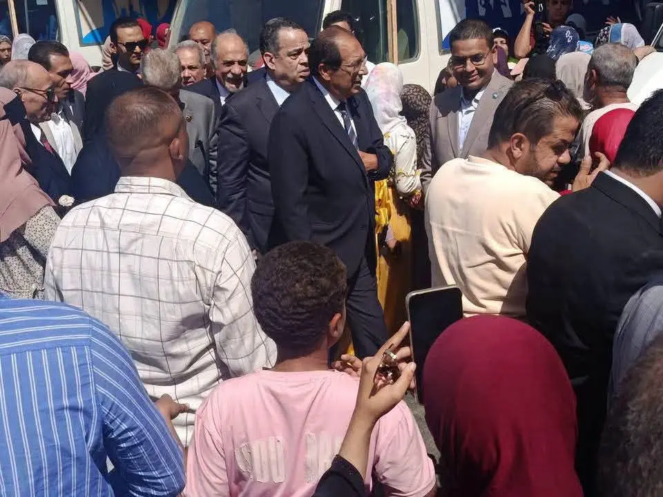 مستقبل وطن ينظم قافلة طبية مجانية ومعرض ملابس لغير القادرين في سوهاج