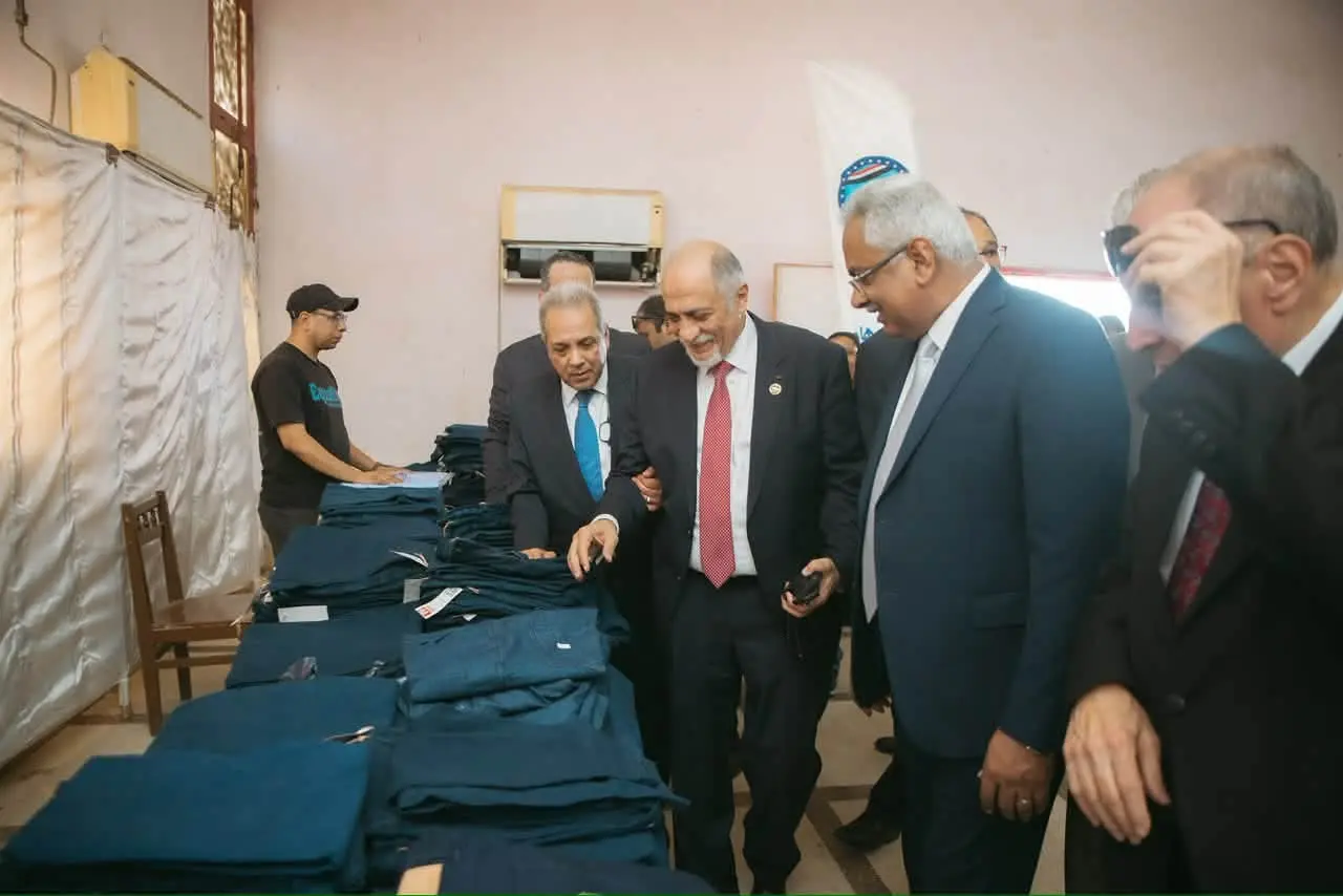 مستقبل وطن ينظم قافلة طبية مجانية ومعرض ملابس لغير القادرين في سوهاج