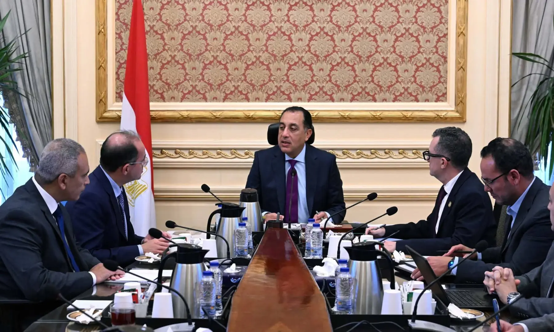 رئيس الوزراء يستعرض محاور الشق الاقتصادي لمنتدى مصر 2026