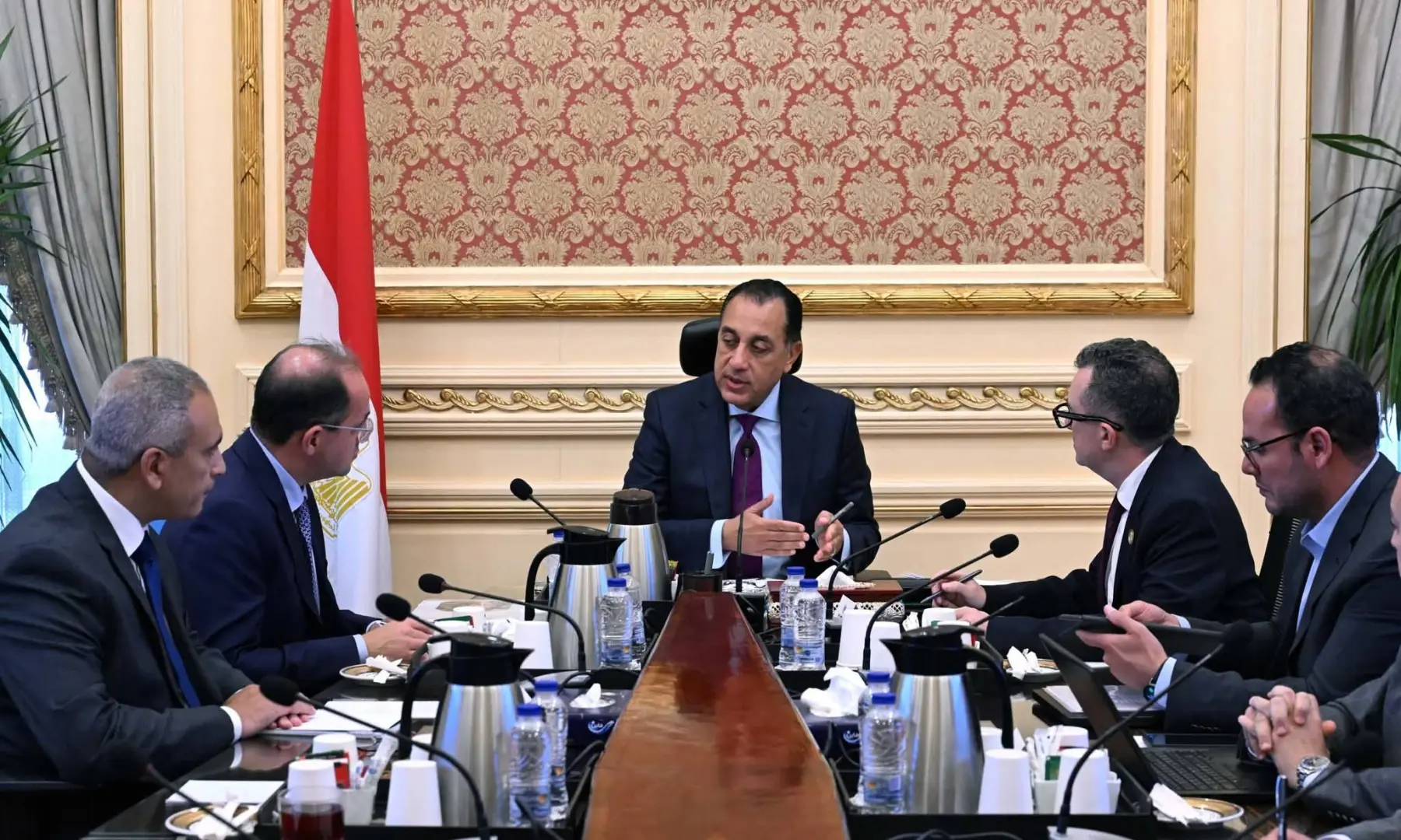 رئيس الوزراء يستعرض محاور الشق الاقتصادي لمنتدى مصر 2026