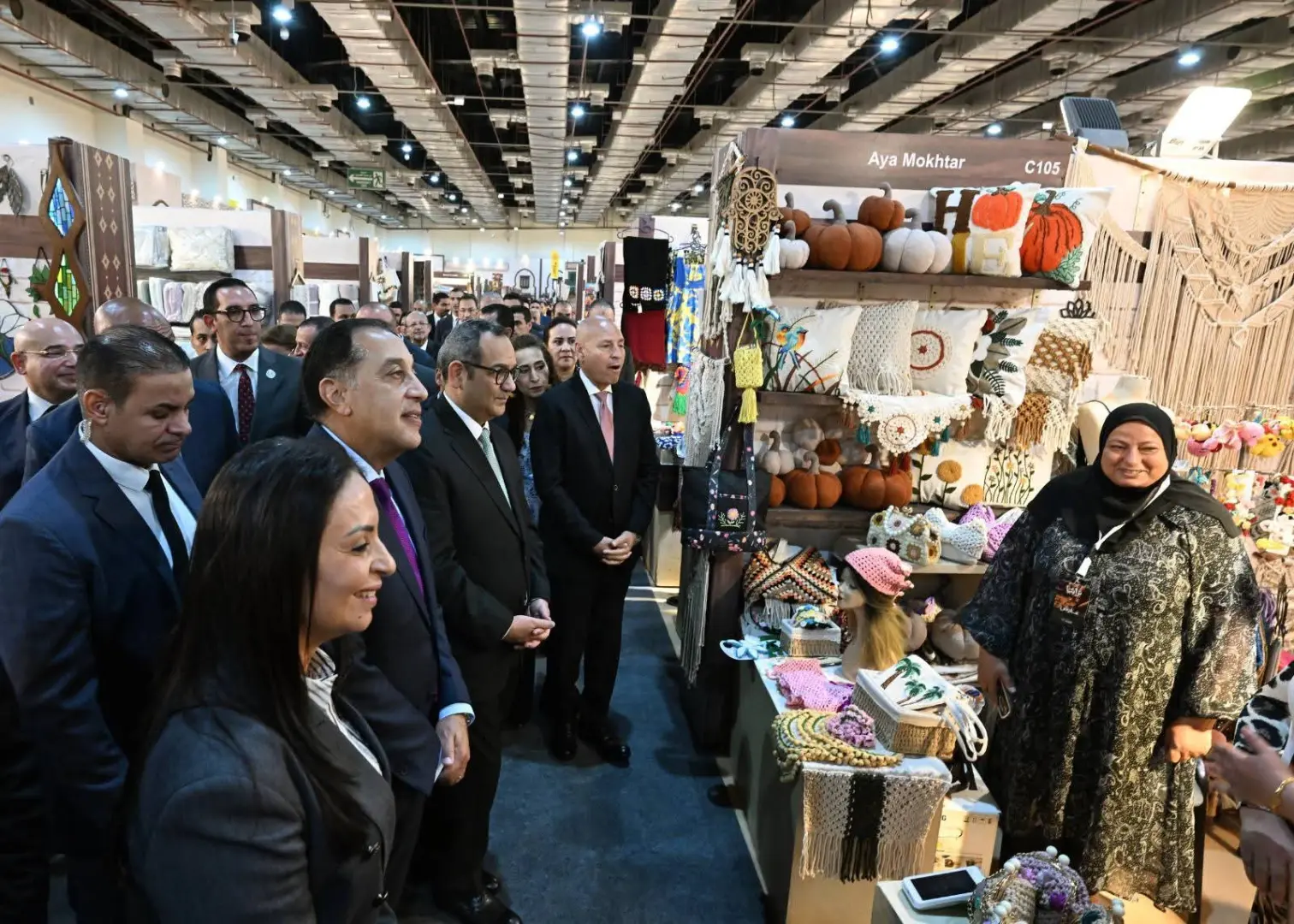 مدبولي يفتتح «تراثنا 2026» بمشاركة أكثر من ألف مشروع.. ويعلن إطلاق استراتيجية للحرف اليدوية