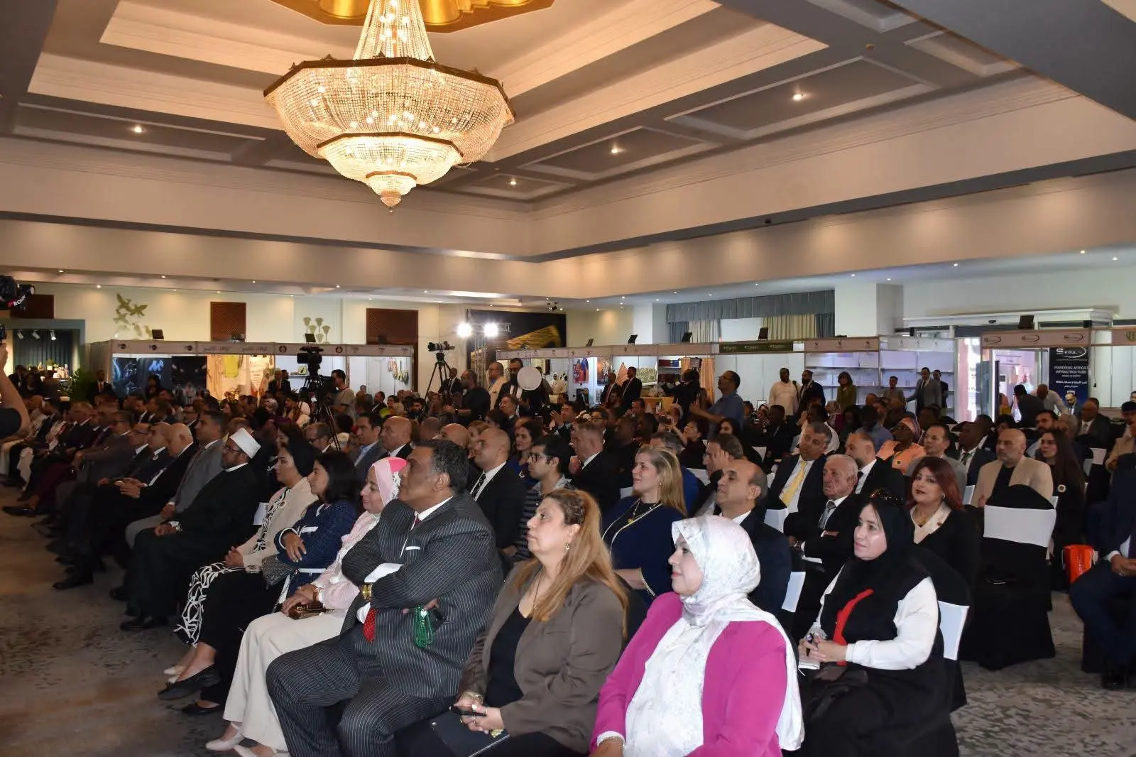من الأقصر إلى العالم.. قمة الاستثمار العربي الأفريقي تفتح أبواب الشراكات الاقتصادية