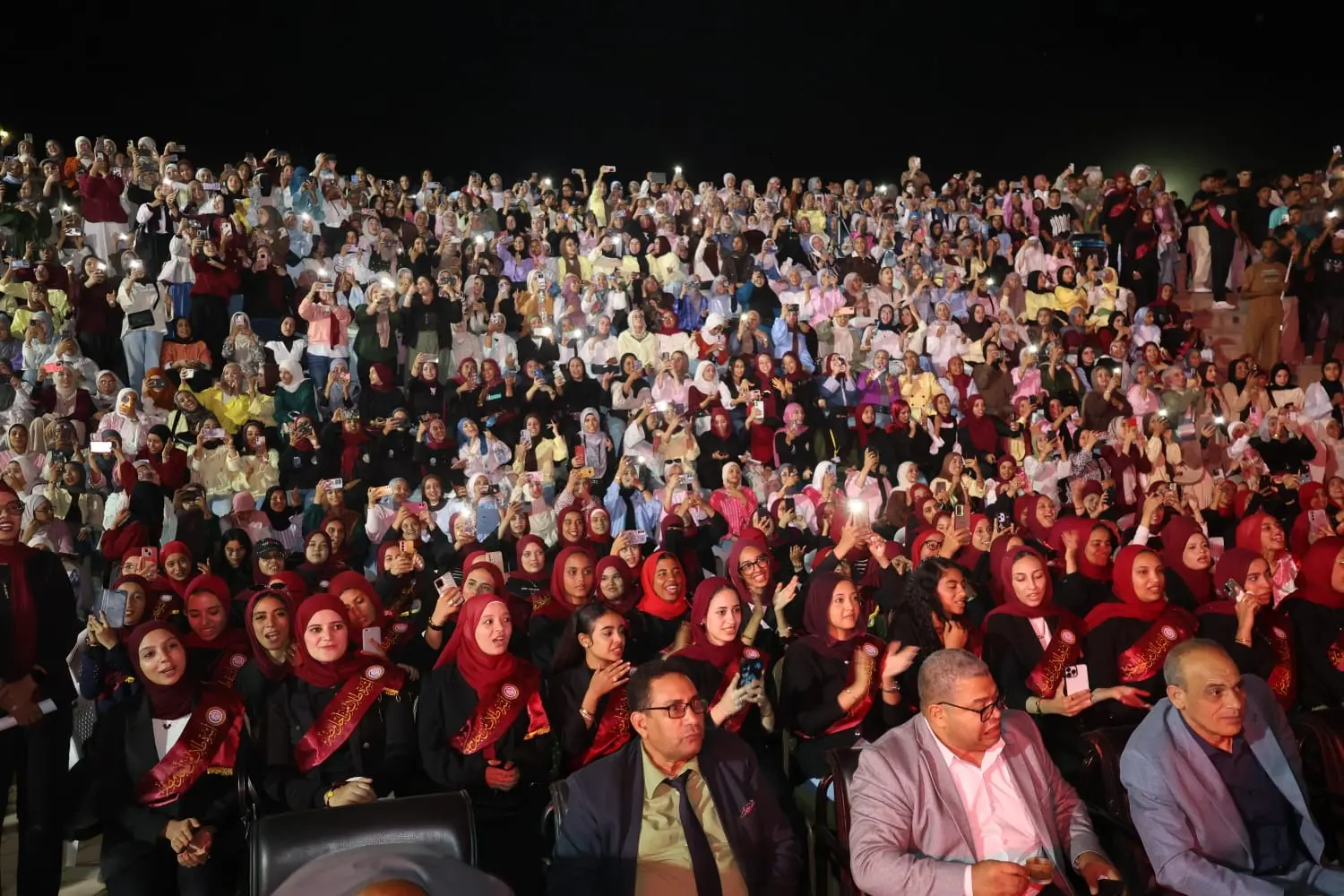 «طلاب من أجل مصر» تنظم احتفالية فنية بجامعة قنا