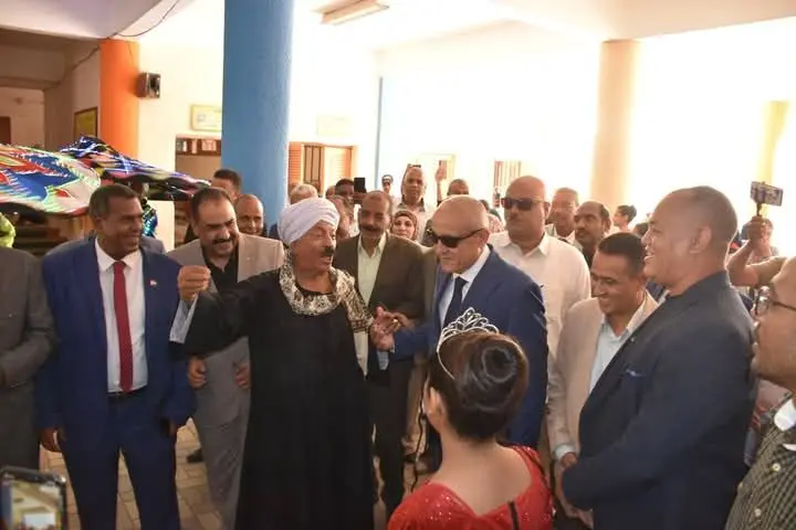 14 مدرسة تشارك في المعرض الثالث للتعليم الفني بالأقصر