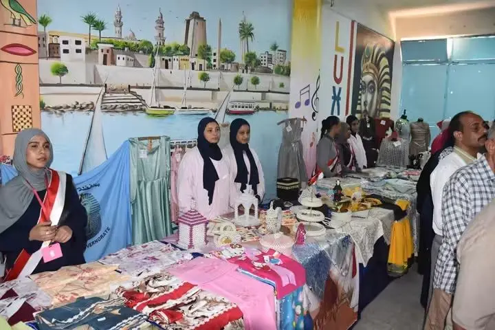 14 مدرسة تشارك في المعرض الثالث للتعليم الفني بالأقصر