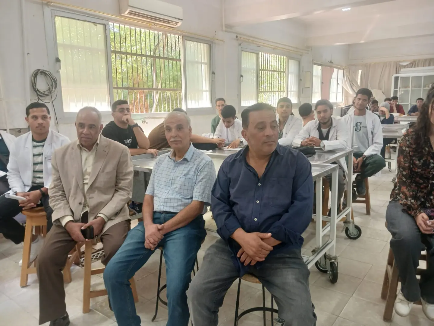 طب بيطري قنا تنظم ندوة توعوية حول مخاطر الهجرة غير الشرعية