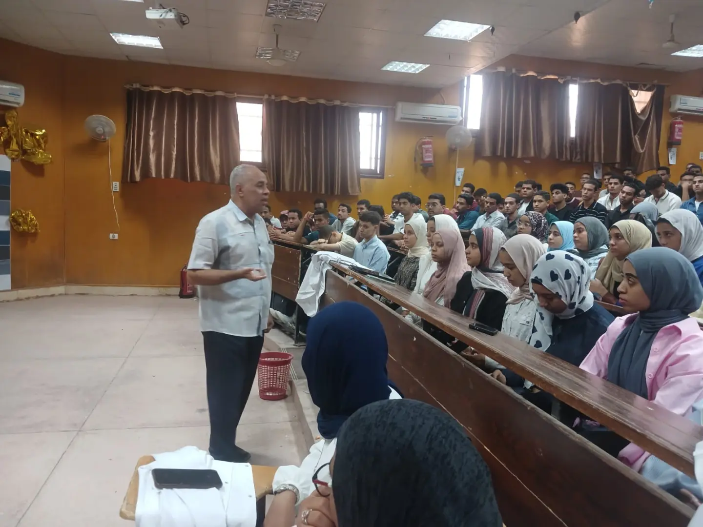 طب بيطري قنا تنظم يومًا تعريفيًا لاستقبال طلاب الفرقة الأولى