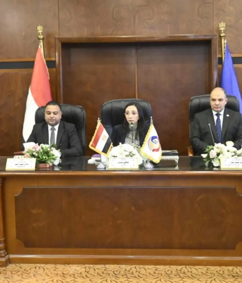 محافظ البحيرة تبحث مطالب المواطنين مع أعضاء مجلسي النواب والشيوخ