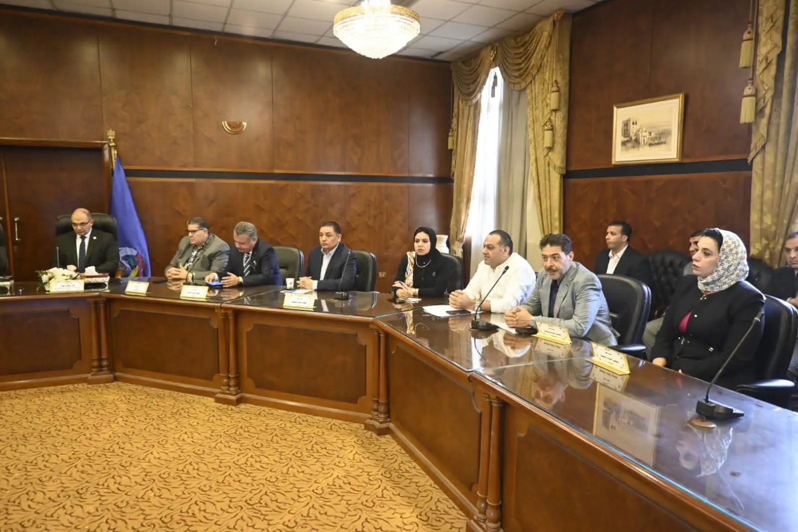 محافظ البحيرة تبحث مطالب المواطنين مع أعضاء مجلسي النواب والشيوخ
