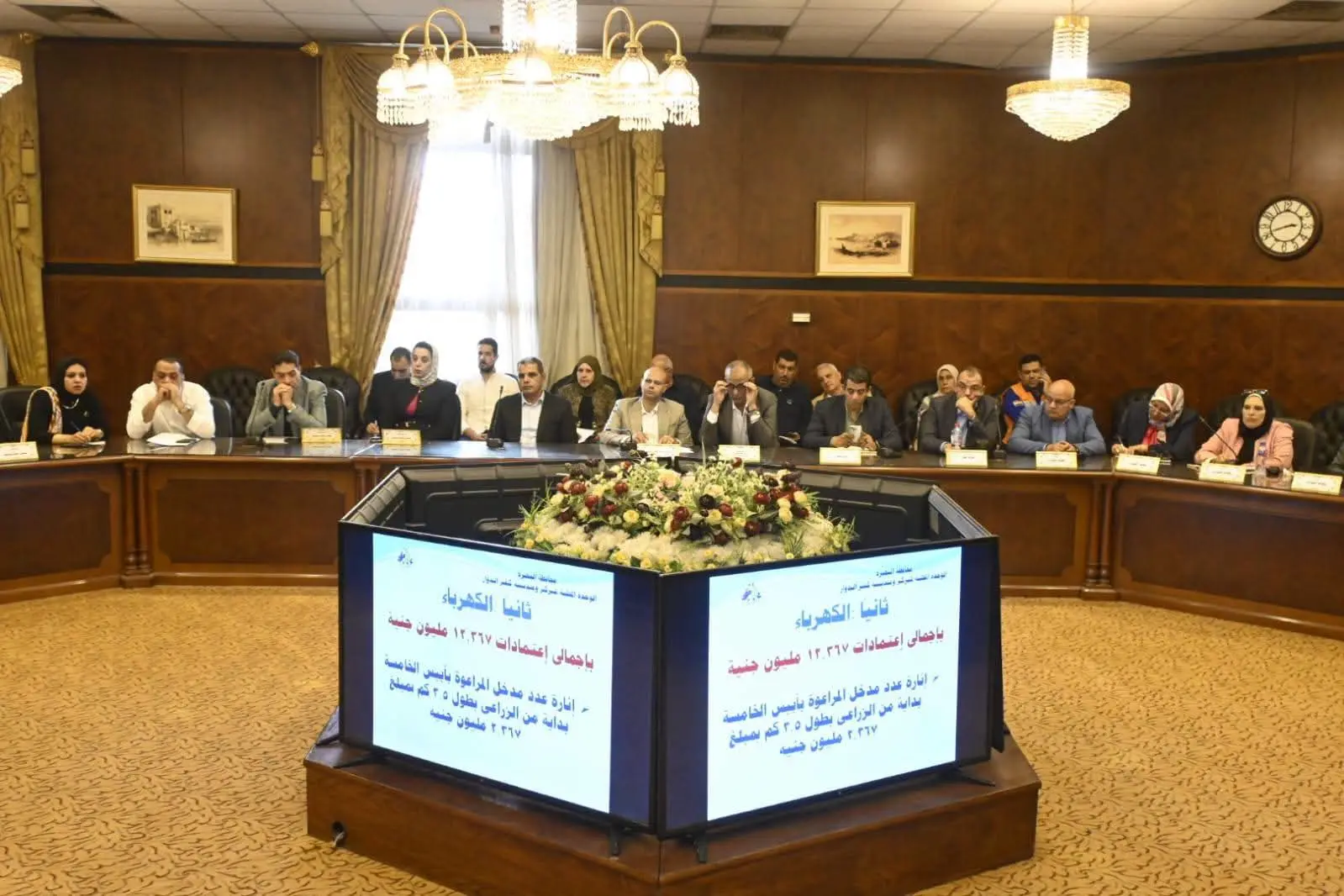 محافظ البحيرة تبحث مطالب المواطنين مع أعضاء مجلسي النواب والشيوخ