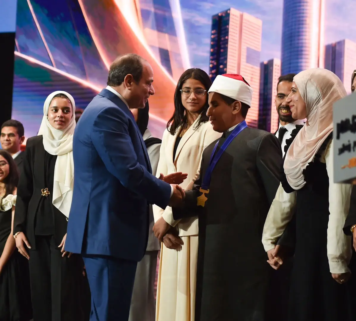السيسي في ختام منتدى مصر 2026: تخفيف الأعباء وتحسين الخدمات أولوية