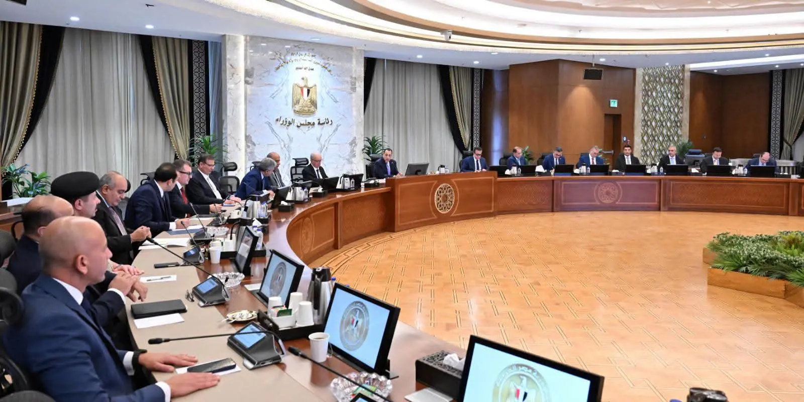مدبولي يوجه بتأمين احتياجات السوق وزيادة المخزون الاستراتيجي