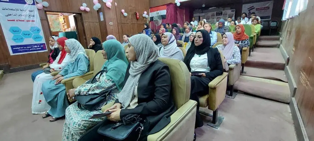 «بالوعي والوقاية.. معًا لمواجهة مرض السرطان».. ندوة بمجمع إعلام قنا