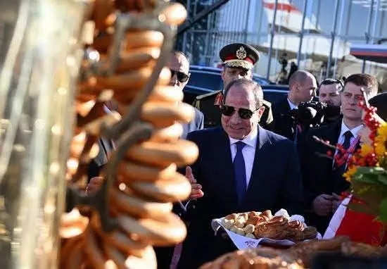 الرئيس السيسي يصل موسكو لترؤس وفد مصر في القمة الروسية الأفريقية الثالثة