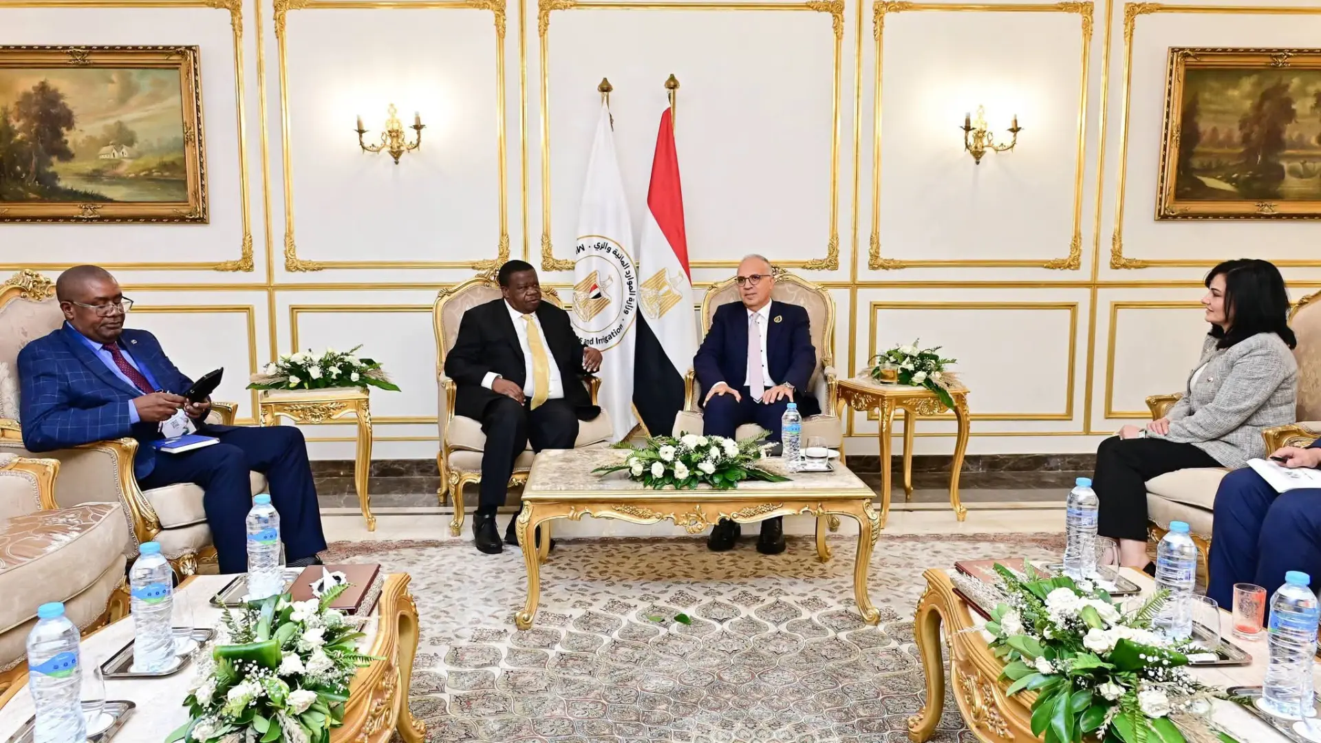 سويلم يبحث مع وزير المياه الأوغندي تعزيز التعاون المائي ودعم مشروعات التنمية بحوض النيل