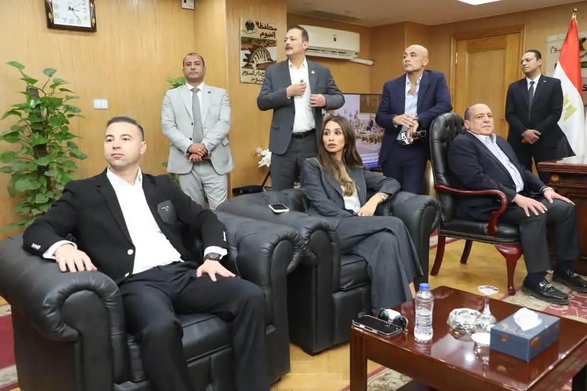 «مستقبل وطن» يصل الفيوم بـ3 مبادرات خدمية.. قافلة طبية مجانية وسداد مصروفات دراسية وتطوير 9 غرف عمليات - 1000999035