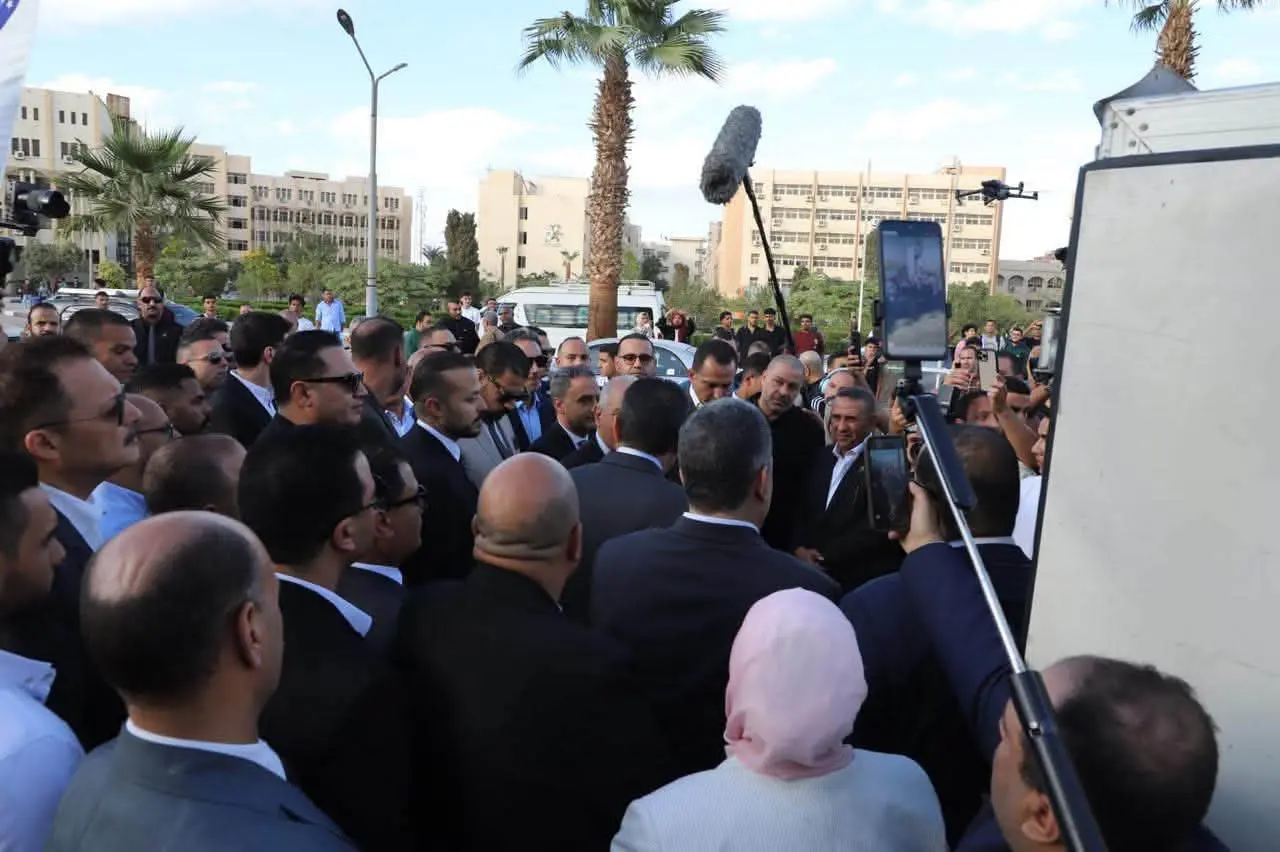 «مستقبل وطن» يصل الفيوم بـ3 مبادرات خدمية.. قافلة طبية مجانية وسداد مصروفات دراسية وتطوير 9 غرف عمليات - 1000999062