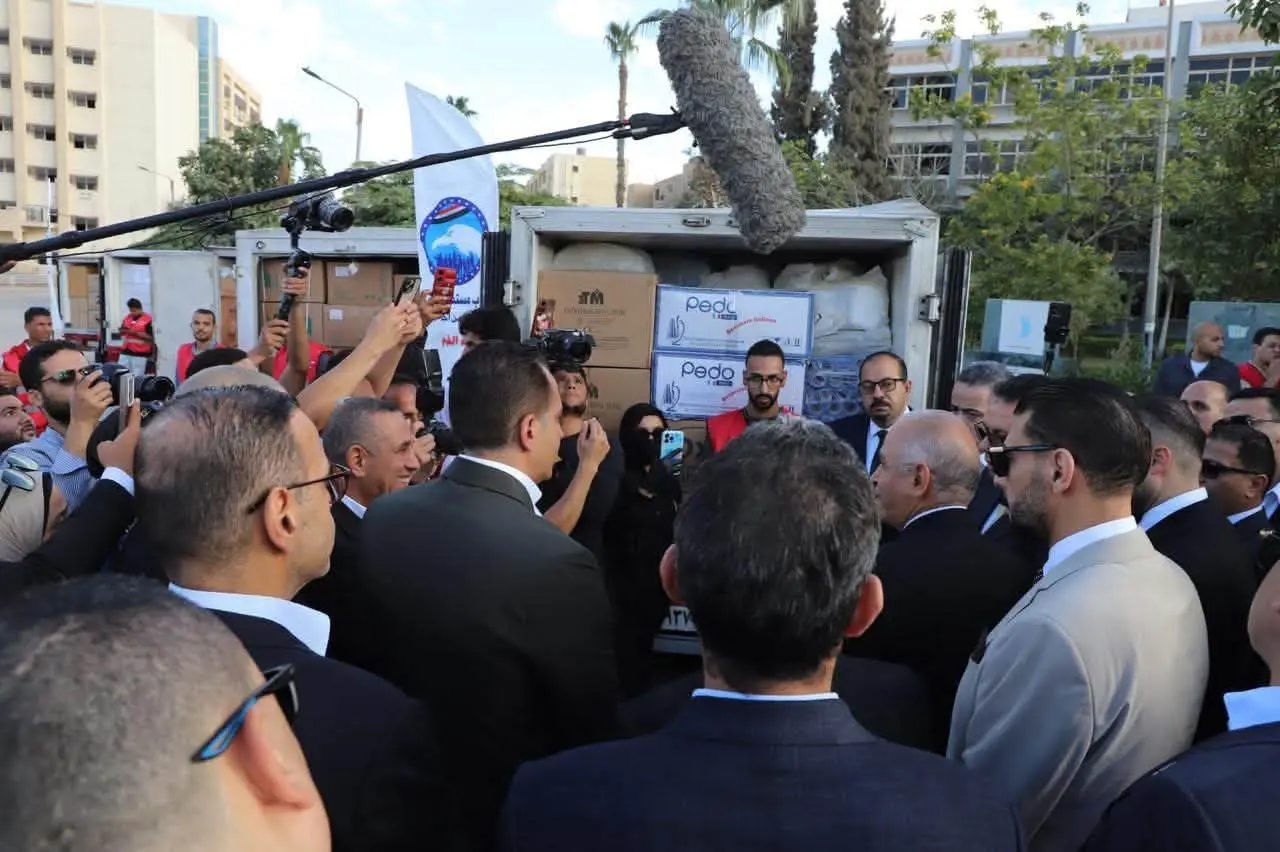 «مستقبل وطن» يصل الفيوم بـ3 مبادرات خدمية.. قافلة طبية مجانية وسداد مصروفات دراسية وتطوير 9 غرف عمليات - 1000999064
