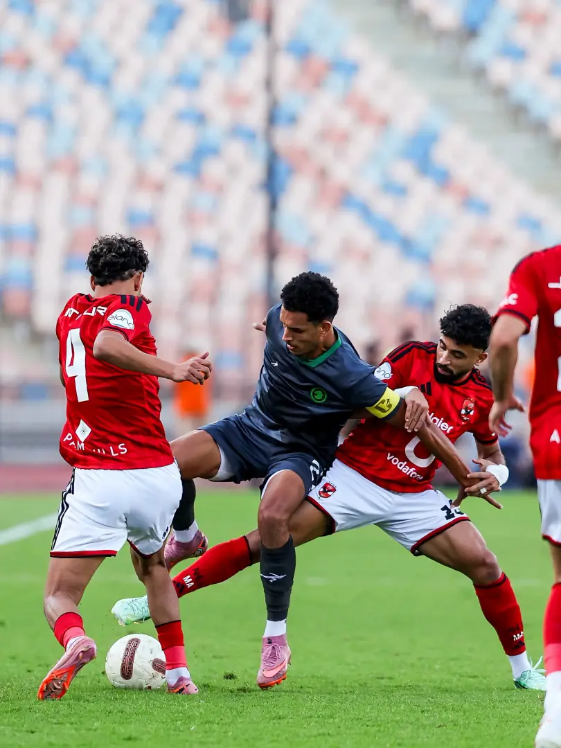الأهلي يتجاوز مودرن سبورت بهدف الساعي.. وشوبير ينقذ الأحمر من التعادل في الدوري