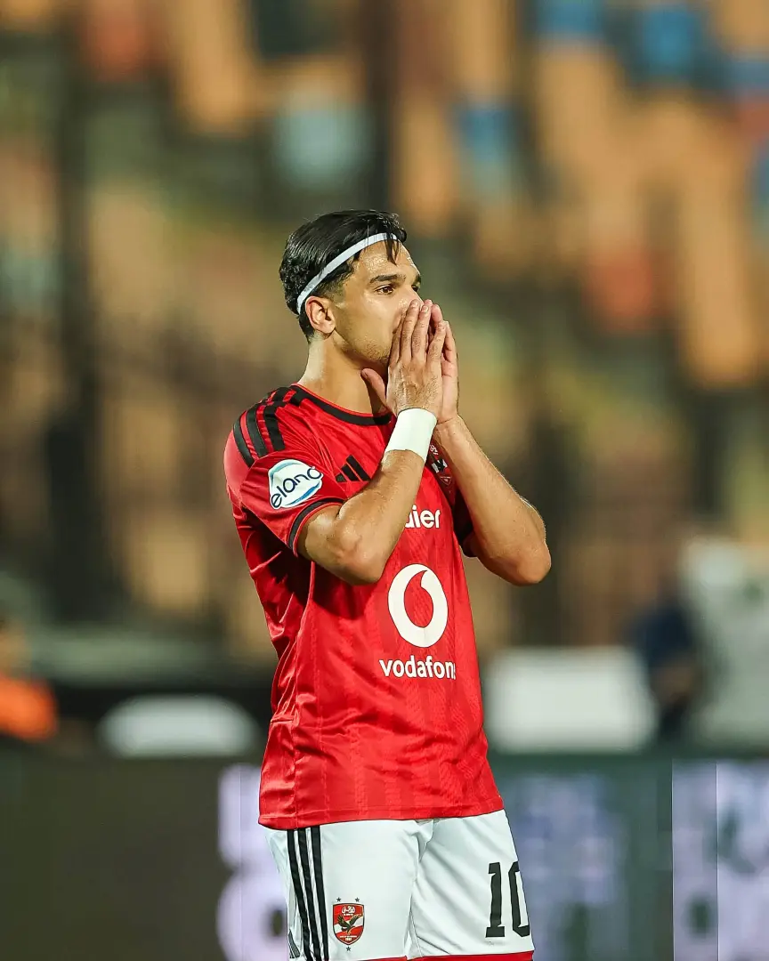 الأهلي يتجاوز مودرن سبورت بهدف الساعي.. وشوبير ينقذ الأحمر من التعادل في الدوري
