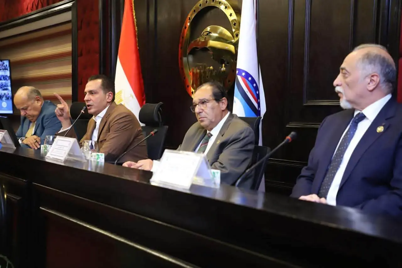 لأول مرة في تاريخ الحياة السياسية المصرية.. «مستقبل وطن» يجمع قياداته وأماناته بالمحافظات عبر الفيديو كونفرانس
