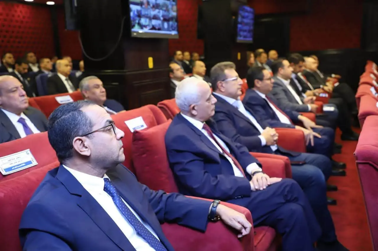 لأول مرة في تاريخ الحياة السياسية المصرية.. «مستقبل وطن» يجمع قياداته وأماناته بالمحافظات عبر الفيديو كونفرانس - 1001003282