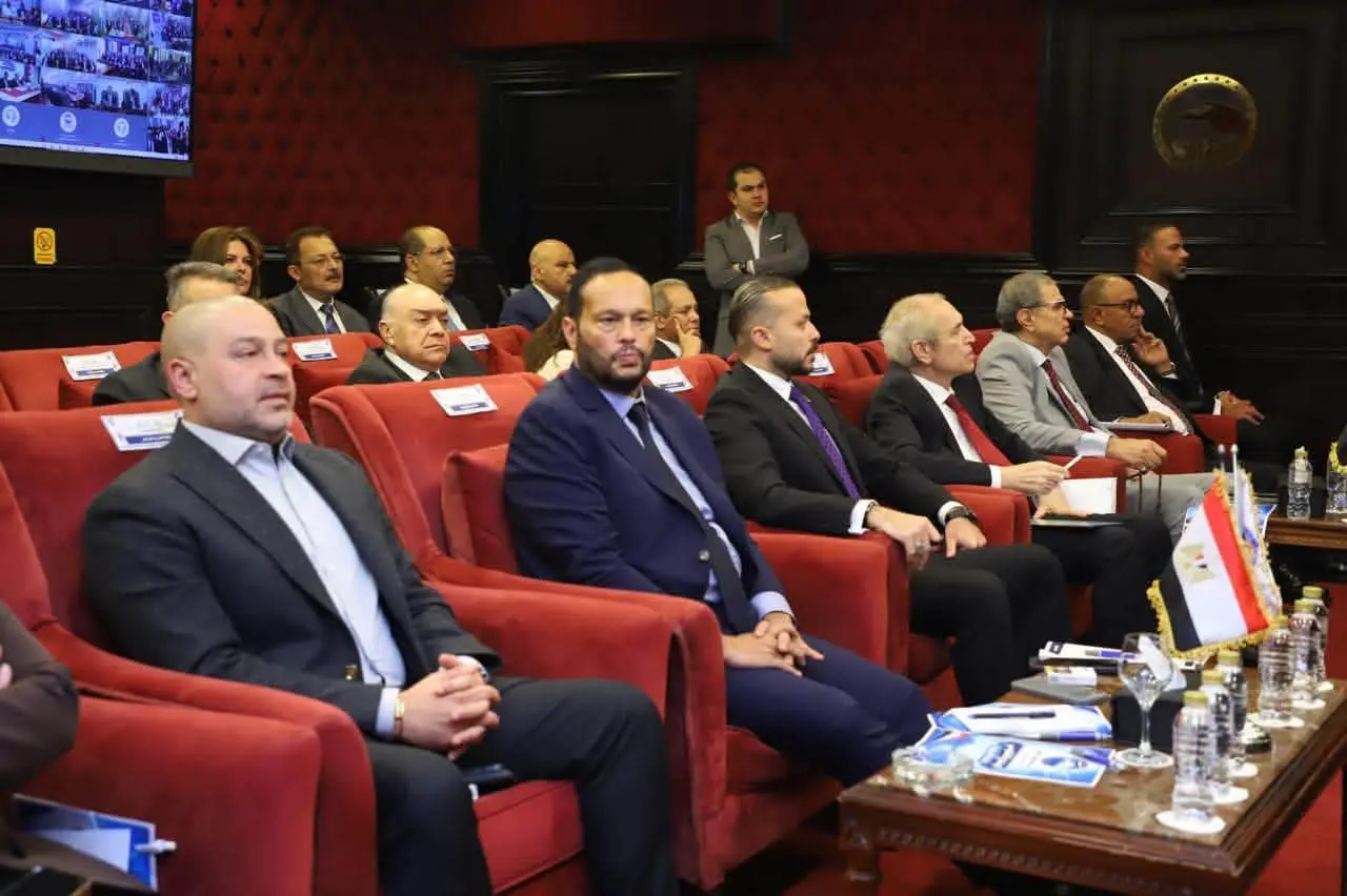 لأول مرة في تاريخ الحياة السياسية المصرية.. «مستقبل وطن» يجمع قياداته وأماناته بالمحافظات عبر الفيديو كونفرانس - 1001003287