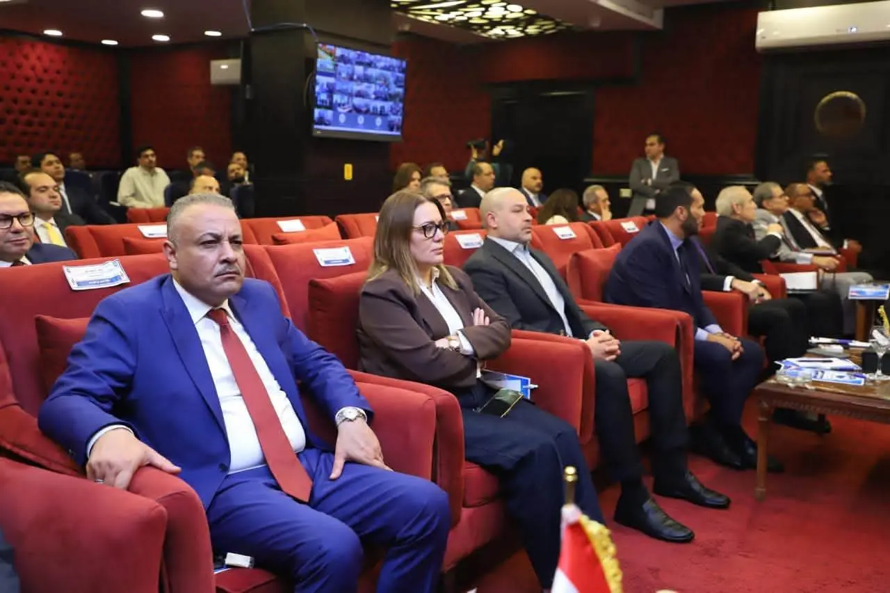لأول مرة في تاريخ الحياة السياسية المصرية.. «مستقبل وطن» يجمع قياداته وأماناته بالمحافظات عبر الفيديو كونفرانس - 1001003291