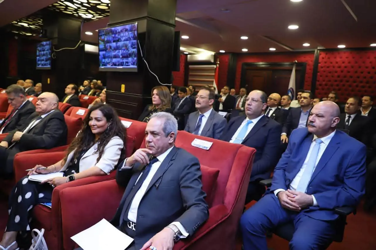 لأول مرة في تاريخ الحياة السياسية المصرية.. «مستقبل وطن» يجمع قياداته وأماناته بالمحافظات عبر الفيديو كونفرانس - 1001003293