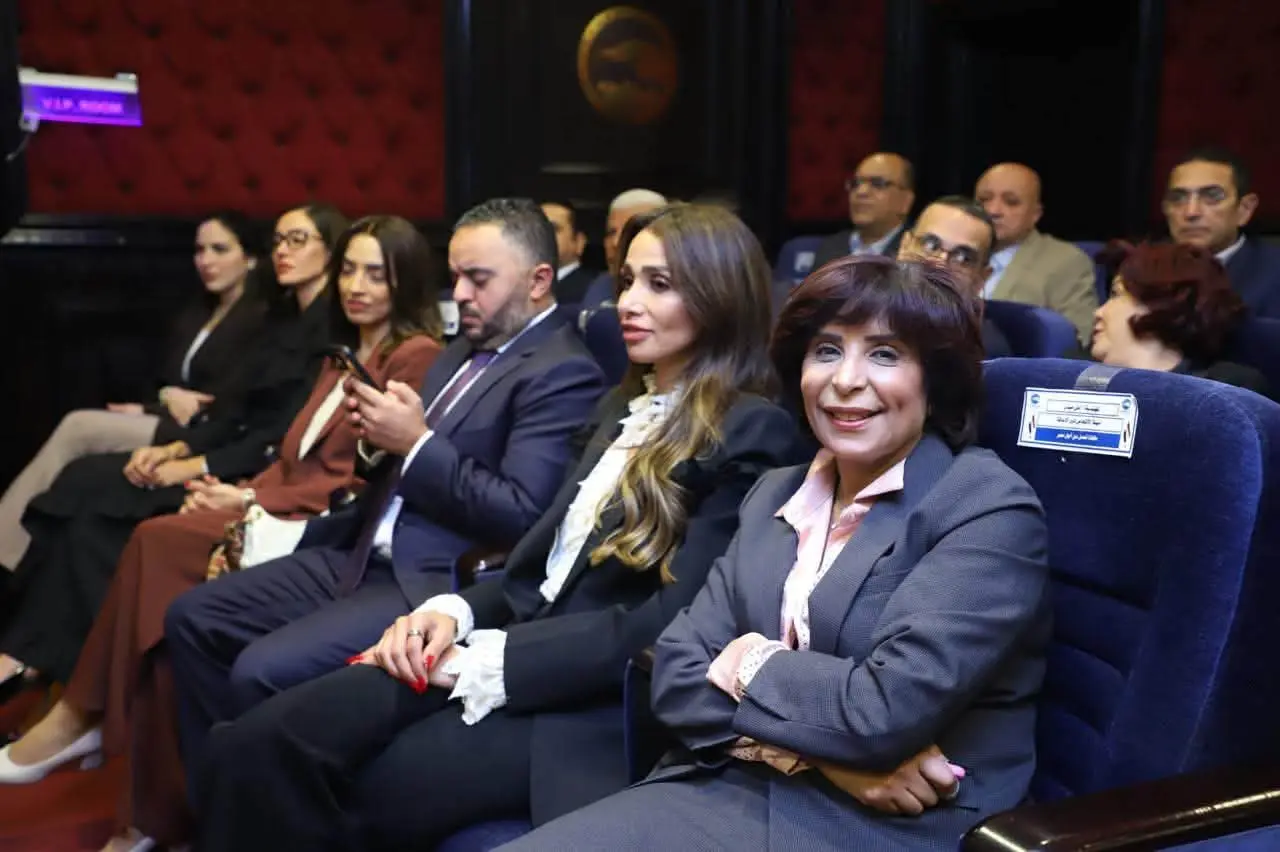 لأول مرة في تاريخ الحياة السياسية المصرية.. «مستقبل وطن» يجمع قياداته وأماناته بالمحافظات عبر الفيديو كونفرانس - 1001003296