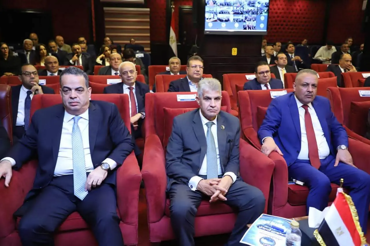لأول مرة في تاريخ الحياة السياسية المصرية.. «مستقبل وطن» يجمع قياداته وأماناته بالمحافظات عبر الفيديو كونفرانس - 1001003306