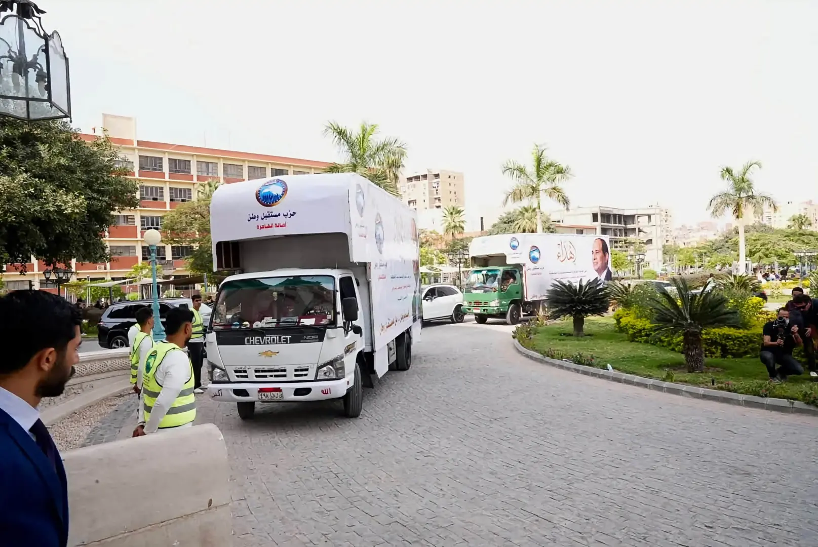 تفاصيل الجولة العاشرة لحزب مستقبل وطن.. قوافل طبية وتطوير مدرسة ومسرح بالقاهرة - 1001008279
