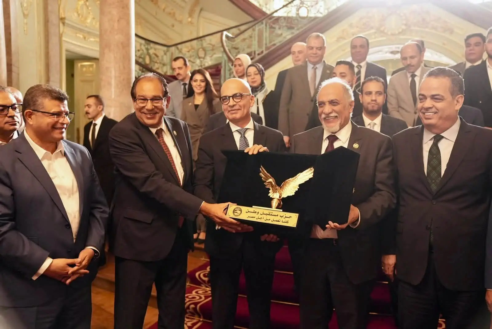 تفاصيل الجولة العاشرة لحزب مستقبل وطن.. قوافل طبية وتطوير مدرسة ومسرح بالقاهرة - 1001008298