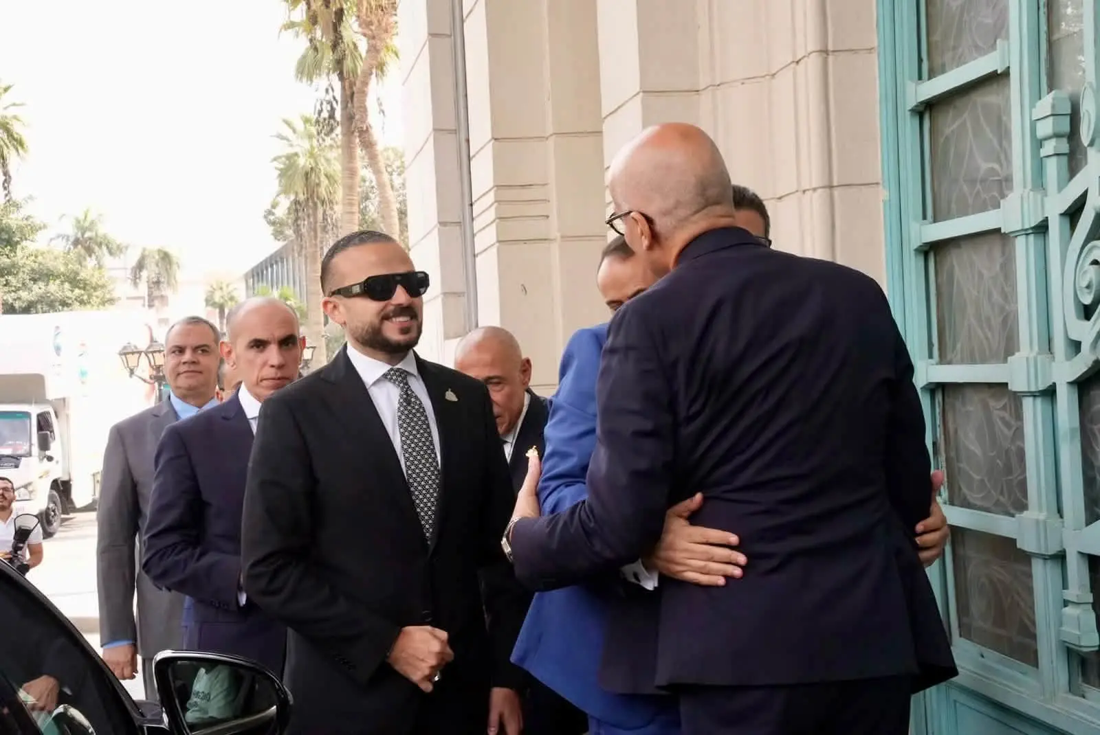 تفاصيل الجولة العاشرة لحزب مستقبل وطن.. قوافل طبية وتطوير مدرسة ومسرح بالقاهرة - 1001008302