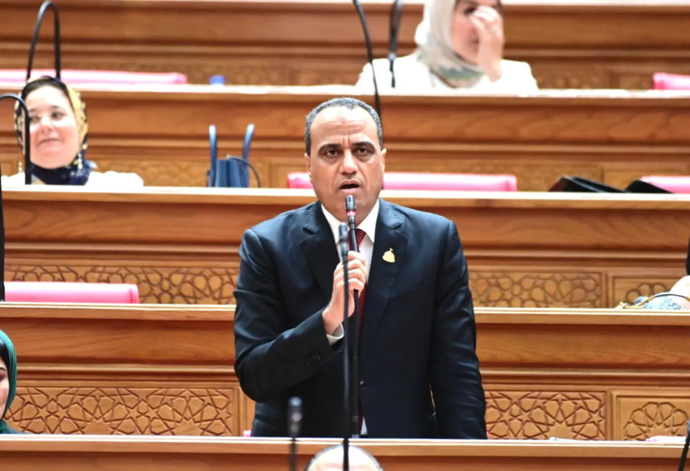 خلال جلسة البرلمان.. النائب ممدوح جاب الله يطالب بزيادة كفاءة الإنفاق الصحي واستكمال مشروعات "حياة كريمة" بحوش عيسى - 1001202917