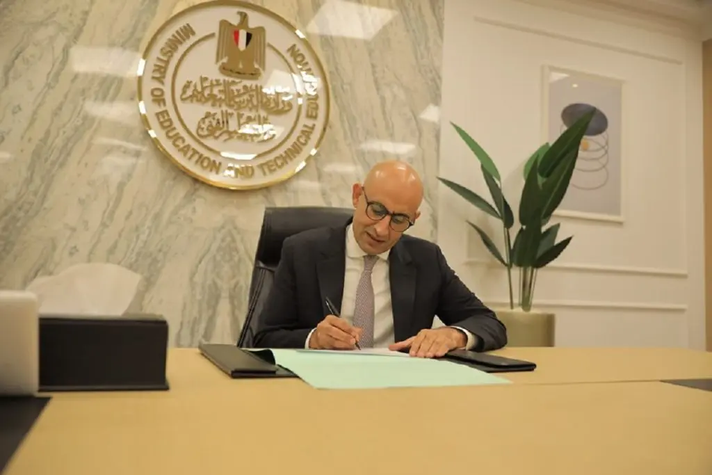 التعليم تعلن مصروفات المدارس الرسمية والمتميزة للغات للعام الدراسي الجديد
