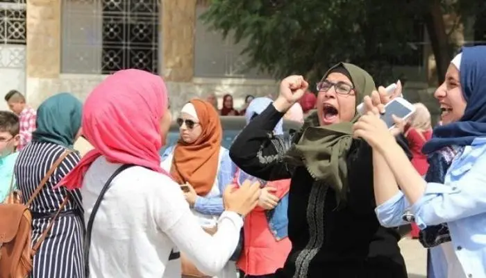 ماذا قال طلاب الثانوية العامة حول اسئلة امتحان التربية الوطنية؟
