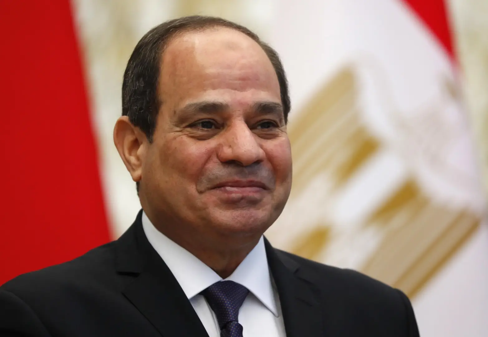 قرار جمهوري بترقية قائدي القوات البحرية والجوية إلى رتبة فريق