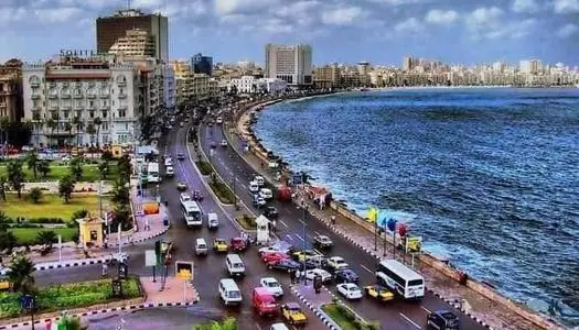 محافظ الإسكندرية يعلن رفع درجة الاستعداد بكافة القطاعات للتعامل مع موجة الأمطار