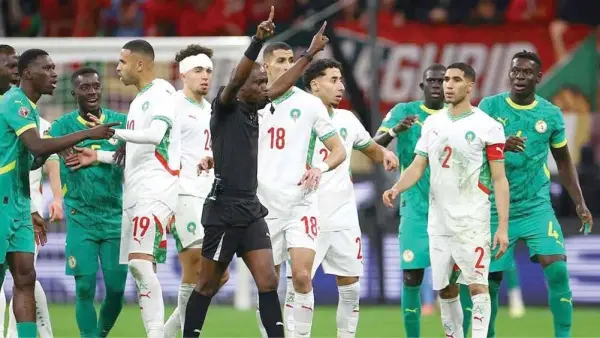 أزمة نهائي أمم إفريقيا بين المغرب والسنغال عرض مستمر