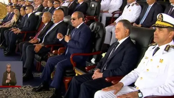 الرئيس السيسي: أسر خريجي الشرطة شركاء حقيقيون للدولة في الحفاظ على أمن مصر واستقرارها