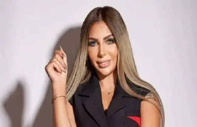 قرار جديد بشأن سارة خليفة.. المحكمة تؤجل الحكم في قضية احتجاز السائق