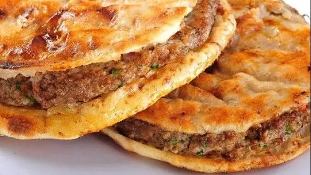 طريقة عمل الحواوشى بالمنزل