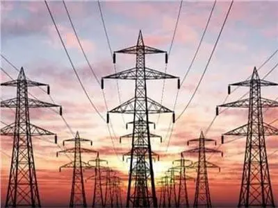بعد سداد الديون.. مصر تعيد تصدير الكهرباء إلى ليبيا